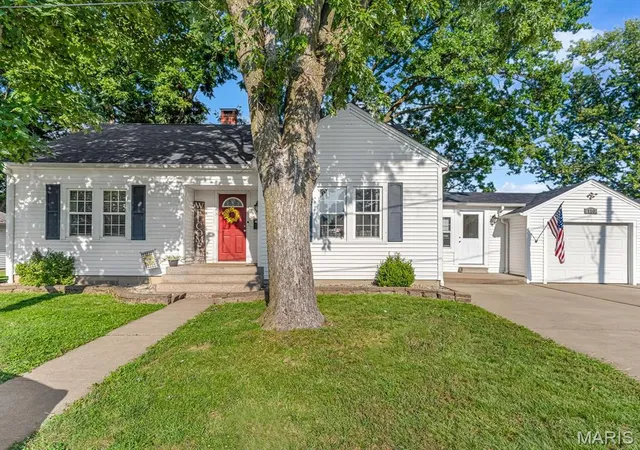 1st image of 110 S Taylor St, Red Bud, IL 62278 | MLS# MIS26055024