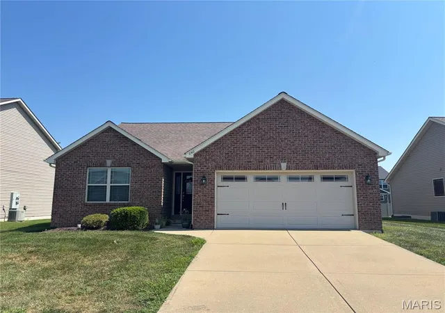 Photo 1 of Single family home for sale at 840 Topaz Ct, Mascoutah, IL 62258 | MLS# MIS26055025 | Listing updated on 2026-09-02