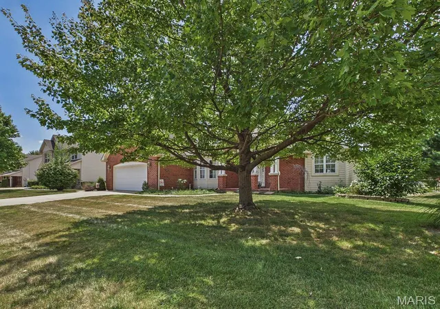 Photo 2 of Single family home for sale at 1219 Quail Ridge Ct, Belleville, IL 62221 | MLS# MIS26055026 | Listing updated on 2026-09-14