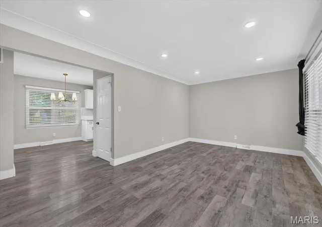 4th image of 1329 N Evergreen Ln, Columbia, IL 62236 | MLS# MIS26055039