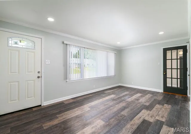 Photo 3 of Single family home for sale at 10212 Surf Dr, Bellefontaine Nghbrs, MO 63137 | MLS# MIS26055050 | Listing updated on 2026-08-29