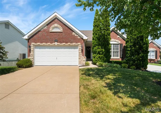 Photo 1 of Sale Pending at 723 River Glen Dr, O'fallon, MO 63368 | MLS# MIS26055056 | Listing updated on 2026-08-30