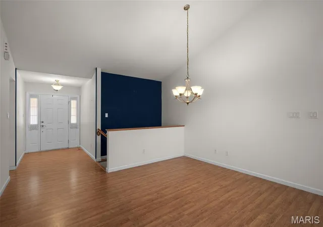 Photo 3 of Sale Pending at 723 River Glen Dr, O'fallon, MO 63368 | MLS# MIS26055056 | Listing updated on 2026-08-30