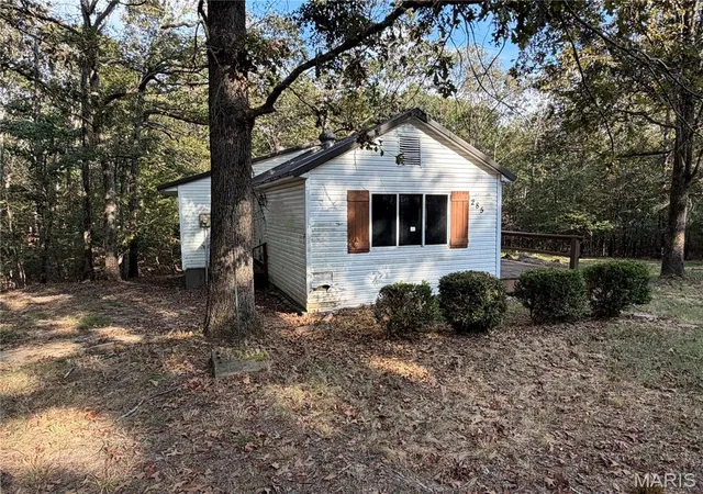 Photo 3 of Single family home for sale at 285 Meridian Ln, Poplar Bluff, MO 63901 | MLS# MIS26055059 | Listing updated on 2026-09-28
