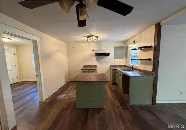 Photo 3 of Single family home for sale at 285 Meridian Ln, Poplar Bluff, MO 63901 | MLS# MIS26055059 | Listing updated on 2026-09-28