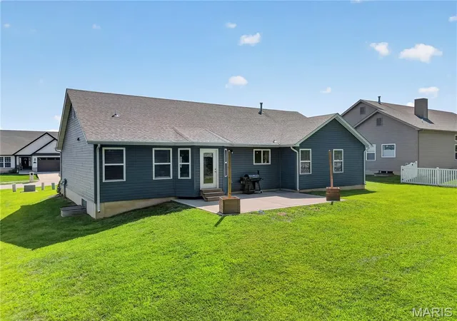 3rd image of 178 Austin Oaks Dr, Moscow Mills, MO 63362 | MLS# MIS26055062