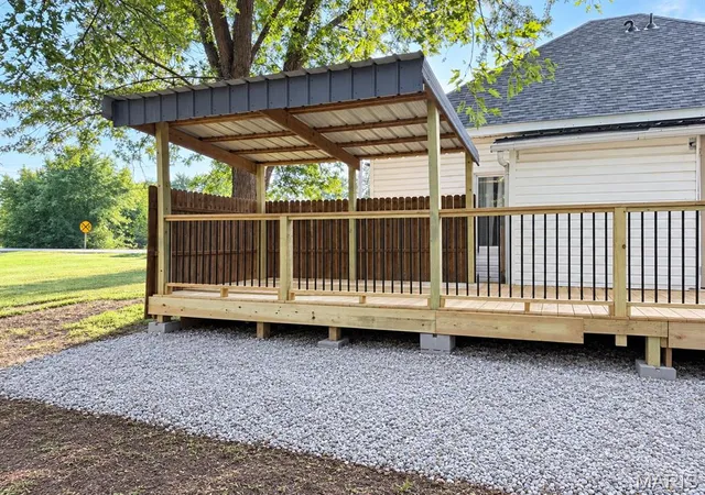 Photo 3 of Single family home for sale at 306 Southwest St, Madison, MO 65263 | MLS# MIS26055063 | Listing updated on 2026-10-20