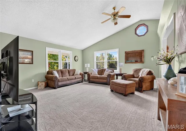 Photo 3 of Single family home for sale at 519 Grandview Rd, Saint Clair, MO 63077 | MLS# MIS26055069 | Listing updated on 2026-10-12