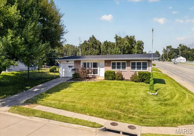 28th image of 1805 Flicker Dr, Florissant, MO 63031 | MLS# MIS26055077