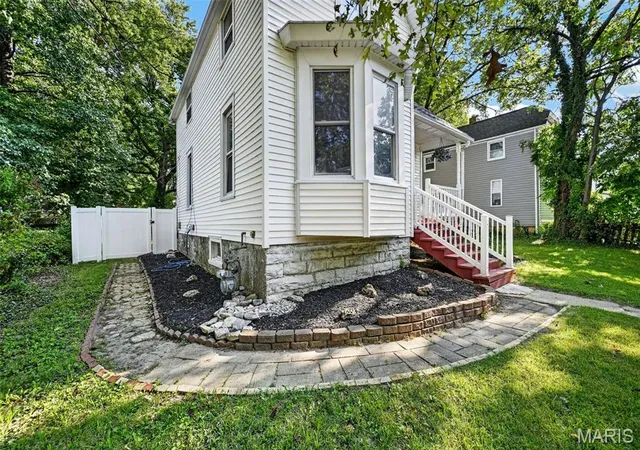 Photo 3 of Single family home for sale at 6569 Odell St, Saint Louis, MO 63139 | MLS# MIS26055080 | Listing updated on 2026-09-21