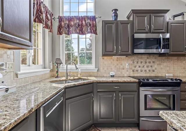 Photo 4 of Single family home for sale at 223 Woodvine Ct, Farmington, MO 63640 | MLS# MIS26055086 | Listing updated on 2026-08-30