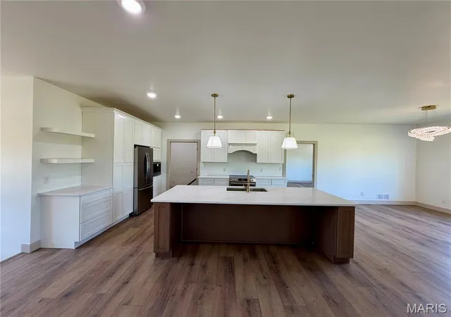 4th image of 52839 Norwoods Pl, Hannibal, MO 63401 | MLS# MIS26055093