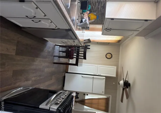 Photo 3 of Single family home for sale at 2625 Terri Lee Ct, St Louis, MO 63114 | MLS# MIS26055097 | Listing updated on 2026-09-05