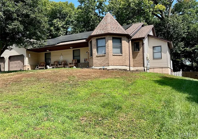 Photo 2 of Single family home for sale at 809 Braidwood Ct, Collinsville, IL 62234 | MLS# MIS26055104 | Listing updated on 2026-08-27