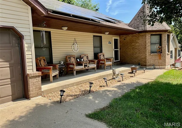 Photo 3 of Single family home for sale at 809 Braidwood Ct, Collinsville, IL 62234 | MLS# MIS26055104 | Listing updated on 2026-08-27
