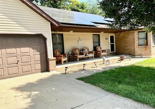 Photo 4 of Single family home for sale at 809 Braidwood Ct, Collinsville, IL 62234 | MLS# MIS26055104 | Listing updated on 2026-08-27