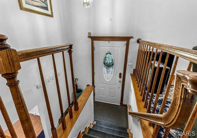 Photo 2 of Single family home for sale at 137 Huntleigh Forest Dr, Kirkwood, MO 63122 | MLS# MIS26055111 | Listing updated on 2026-10-05