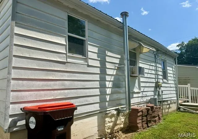 Photo 3 of Single family home for sale at 508 S Bradley St, Palmyra, MO 63461 | MLS# MIS26055114 | Listing updated on 2026-09-01