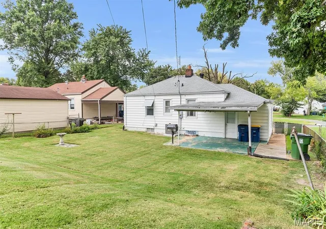 Photo 5 of Sale Pending at 3138 Pearl Harbor Dr, St Ann, MO 63074 | MLS# MIS26055127 | Listing updated on 2026-08-30