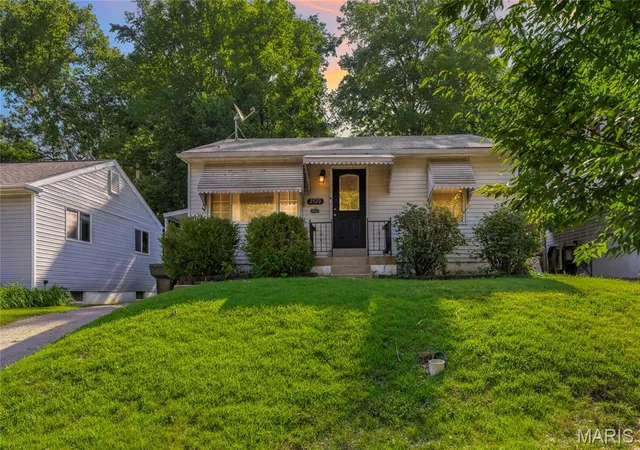 Photo 1 of Sale Pending at 2520 Tamm Ave, St Louis, MO 63139 | MLS# MIS26055135 | Listing updated on 2026-09-01