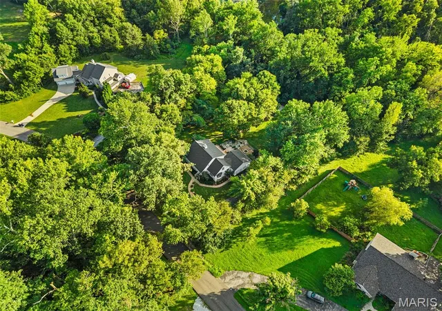 Photo 3 of Sale Pending at 505 Bridle Path Ln, O'fallon, MO 63366 | MLS# MIS26055147 | Listing updated on 2026-09-23