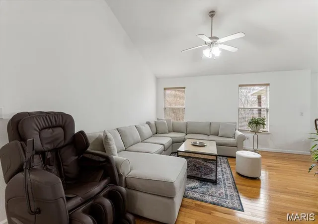 Photo 4 of Single family home for sale at 9 Amber Ridge Ct, High Ridge, MO 63049 | MLS# MIS26055153 | Listing updated on 2026-09-02