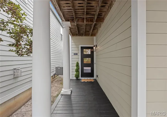Photo 3 of Single family home for sale at 3222 Starkville St, Saint Charles, MO 63301 | MLS# MIS26055155 | Listing updated on 2026-10-07