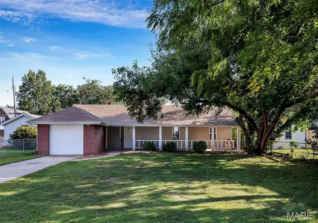 Photo 1 of Single family home for sale at 5724 Devonshire Ave, St Louis, MO 63109 | MLS# MIS26055160 | Listing updated on 2026-08-26