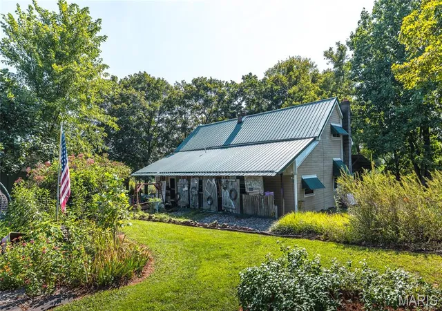 Photo 3 of Sale Pending at 10341 Bone Rd, Cadet, MO 63630 | MLS# MIS26055164 | Listing updated on 2026-10-06