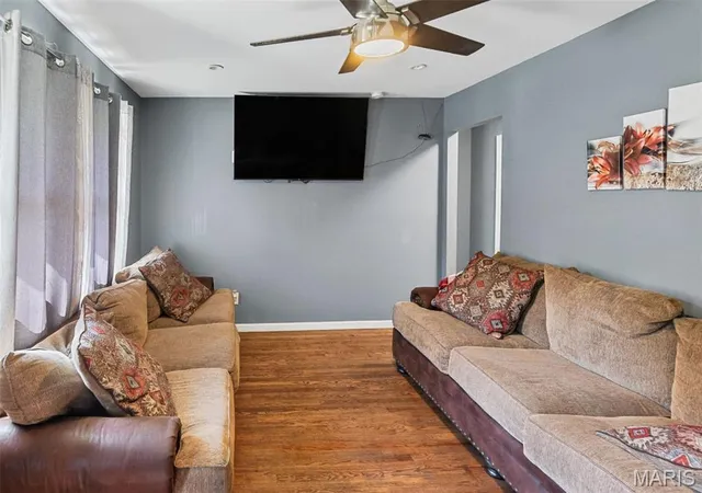Photo 3 of Single family home for sale at 821 Font Ln, Saint Louis, MO 63137 | MLS# MIS26055166 | Listing updated on 2026-10-07