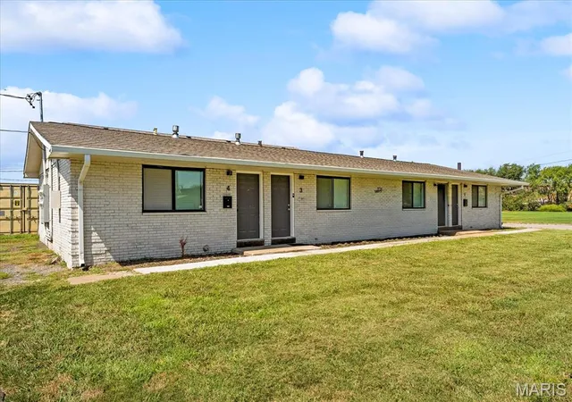 Photo 2 of Multi family home for sale at 1724 Kennedy Dr, Madison, IL 62060 | MLS# MIS26055171 | Listing updated on 2026-09-04