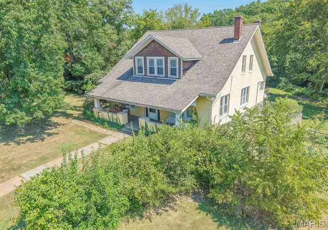 Photo 2 of Sale Pending at 1320 Mill St, Maeystown, IL 62256 | MLS# MIS26055185 | Listing updated on 2026-09-05