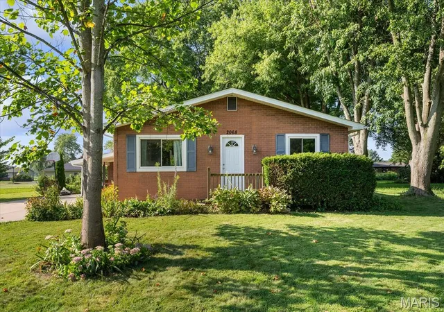 Photo 1 of Single family home for sale at 2068 Jolly Roger Dr, Edwardsville, IL 62025 | MLS# MIS26055186 | Listing updated on 2026-08-28