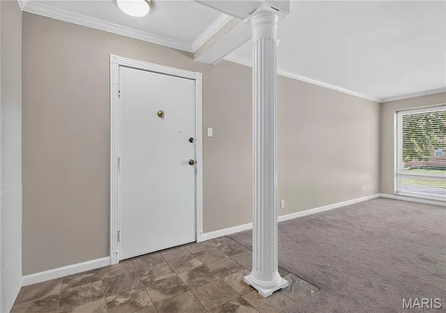Photo 3 of Condo for sale at 5 Delcrest Ct #101, Saint Louis, MO 63124 | MLS# MIS26055190 | Listing updated on 2026-09-02
