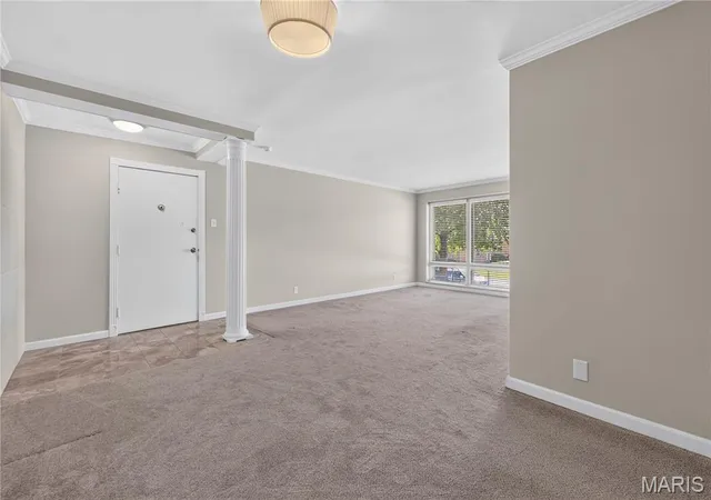 Photo 4 of Condo for sale at 5 Delcrest Ct #101, Saint Louis, MO 63124 | MLS# MIS26055190 | Listing updated on 2026-09-02