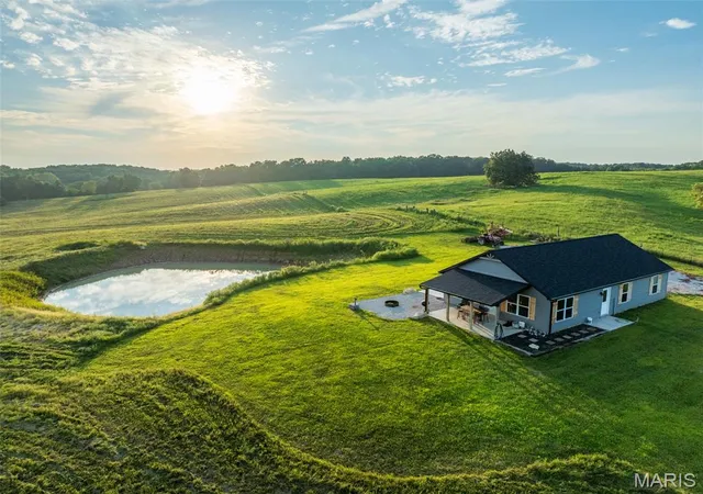 2nd image of 26301 Maple Dr, Bucklin, MO 64631 | MLS# MIS26055198