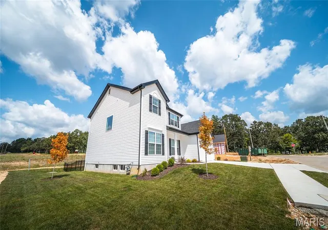 Photo 2 of Single family home for sale at 2201 Clover, Rolla, MO 65401 | MLS# MIS26055200 | Listing updated on 2026-09-05