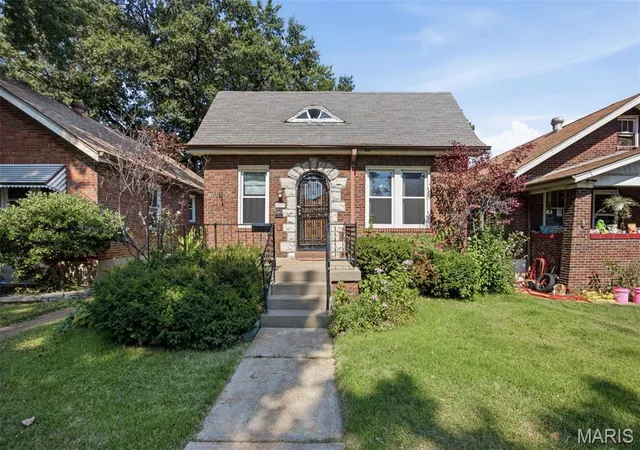 Photo 1 of Single family home for sale at 5223 Dewey Ave, St Louis, MO 63116 | MLS# MIS26055202 | Listing updated on 2026-09-07