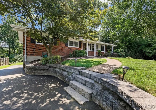Photo 3 of Single family home for sale at 11706 Doverhill Dr, Sunset Hills, MO 63128 | MLS# MIS26055208 | Listing updated on 2026-09-21