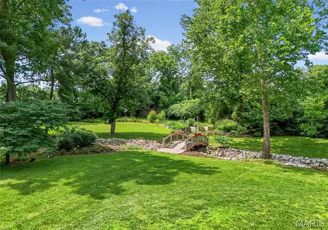 Photo 4 of Single family home for sale at 11706 Doverhill Dr, Sunset Hills, MO 63128 | MLS# MIS26055208 | Listing updated on 2026-09-21