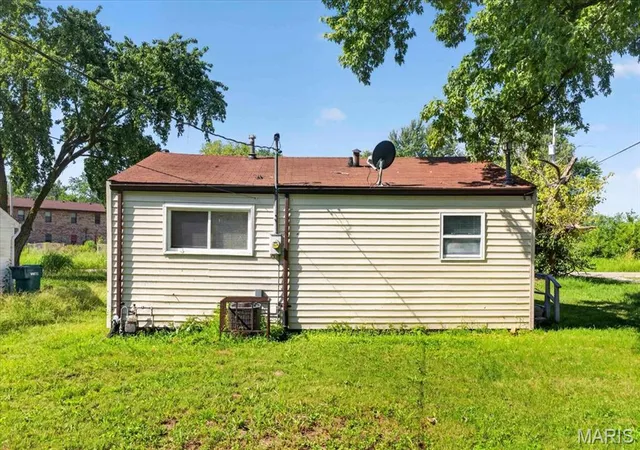 Photo 14 of Single family home for sale at 811 Sparks Ave, East Saint Louis, IL 62206 | MLS# MIS26055215 | Listing updated on 2026-08-31