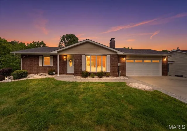 2nd image of 2008 Dubloon Ct, Edwardsville, IL 62025 | MLS# MIS26055217