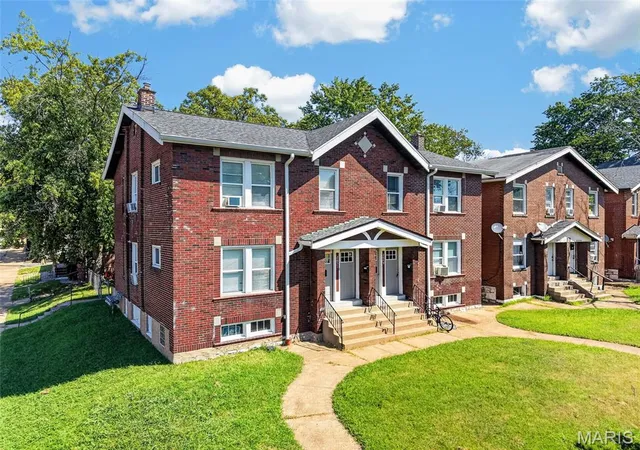 Photo 2 of Multi family home for sale at 2649 Winnebago St, Saint Louis, MO 63118 | MLS# MIS26055228 | Listing updated on 2026-09-05