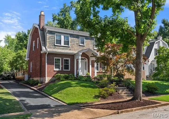 Photo 1 of Single family home for sale at 7411 Parkdale Ave, Clayton, MO 63105 | MLS# MIS26055239 | Listing updated on 2026-09-22