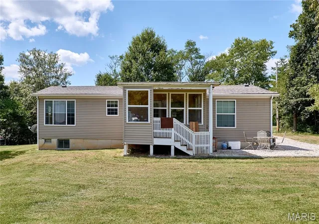 Photo 4 of Single family home for sale at 54 Wisteria Ln, Troy, MO 63379 | MLS# MIS26055249 | Listing updated on 2026-08-31