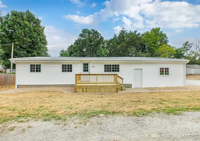 Photo 1 of Sale Pending at 10789 Oak St, Bunker Hill, IL 62014 | MLS# MIS26055260 | Listing updated on 2026-09-06