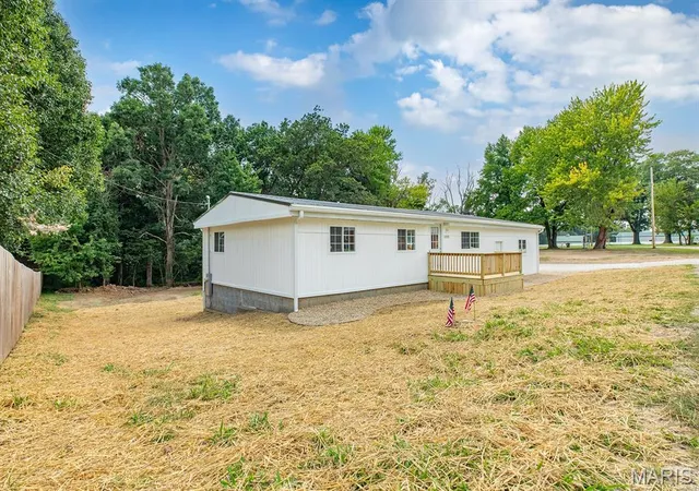 Photo 2 of Sale Pending at 10789 Oak St, Bunker Hill, IL 62014 | MLS# MIS26055260 | Listing updated on 2026-09-06
