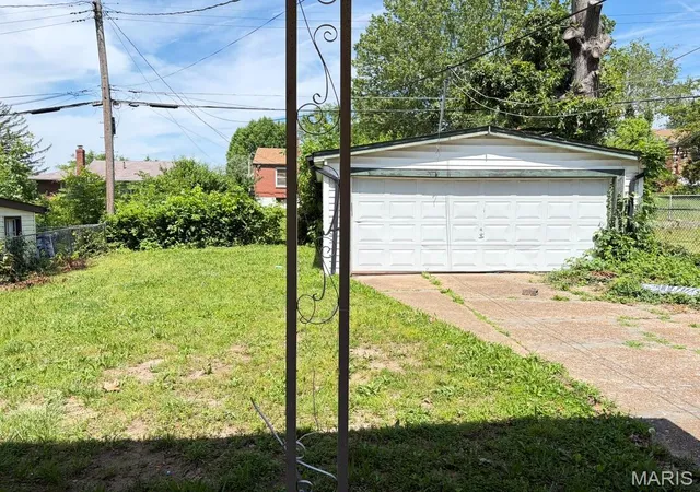 Photo 2 of Single family home for sale at 4713 Begg Blvd, Normandy, MO 63121 | MLS# MIS26055262 | Listing updated on 2026-08-28