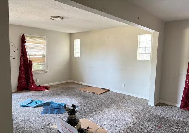 Photo 3 of Single family home for sale at 4713 Begg Blvd, Normandy, MO 63121 | MLS# MIS26055262 | Listing updated on 2026-08-28