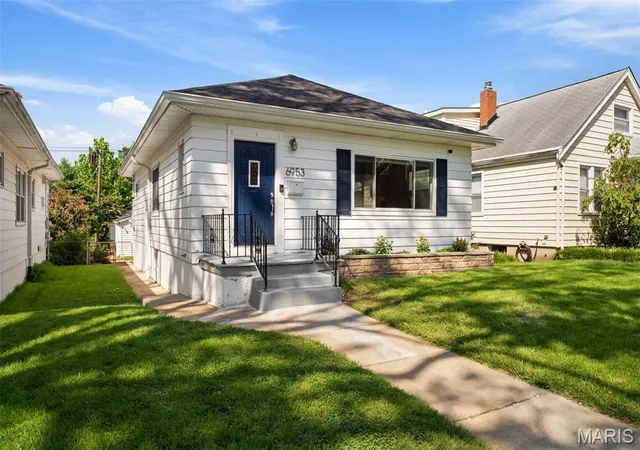 Photo 1 of Sale Pending at 6953 Lansdowne Ave, St Louis, MO 63109 | MLS# MIS26055278 | Listing updated on 2026-09-04